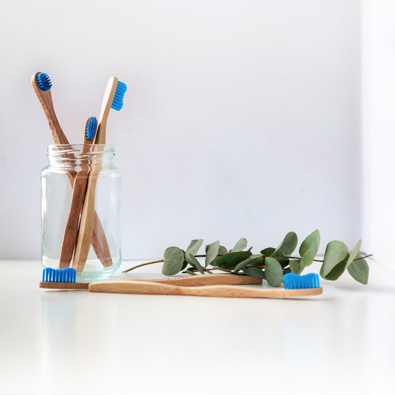 Electric toothbrush teeth cleaning